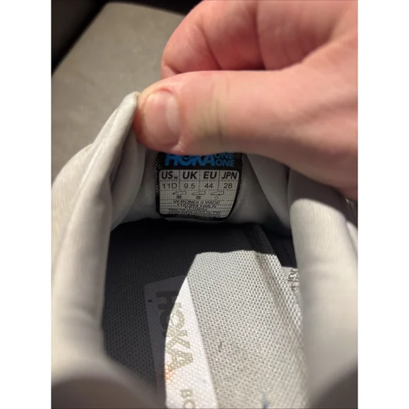 EUC WOMEN’S HOKA ONE BONDI 8 SIZE 11 B WIDE GREY PINK SHOES - Picture 7 of 12